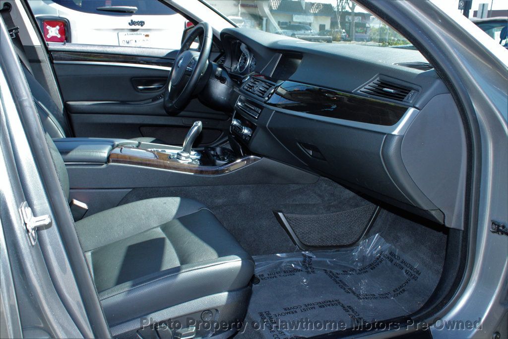 BMW 5 Series photo 19