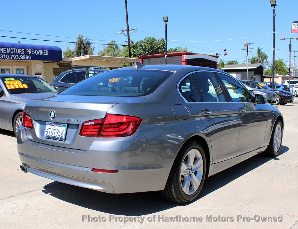 BMW 5 Series photo 6