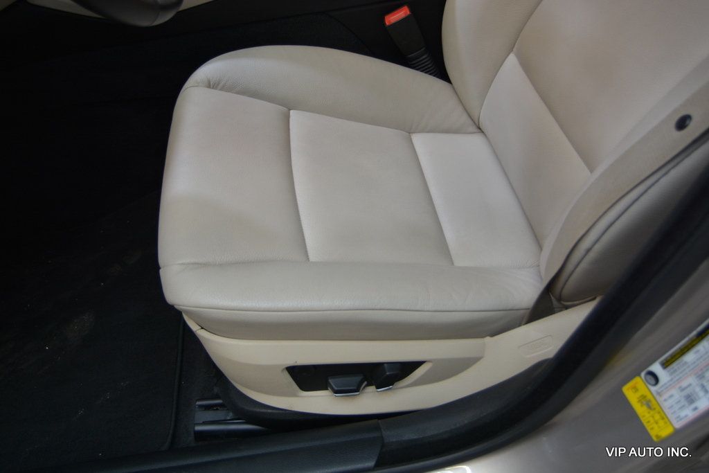 2011 BMW 5 Series 528i - 22977749 - 16