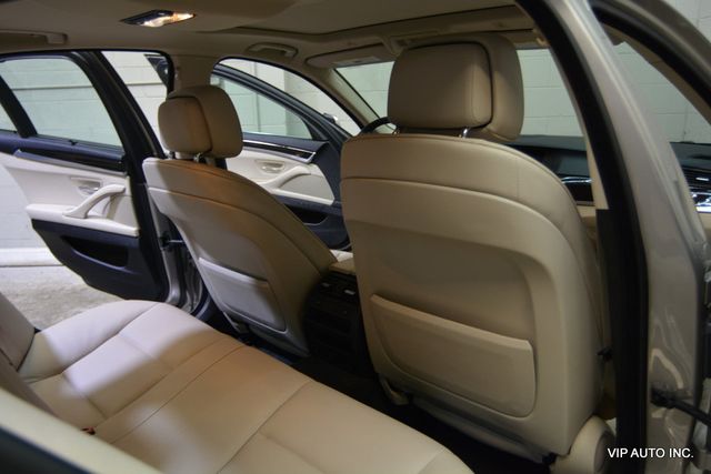 2011 BMW 5 Series 528i - 22977749 - 18