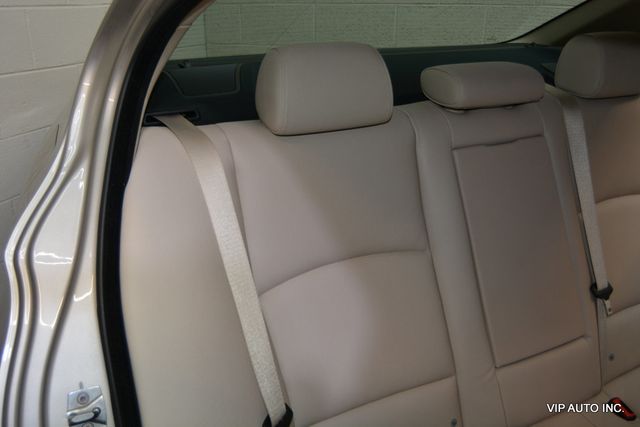 2011 BMW 5 Series 528i - 22977749 - 23