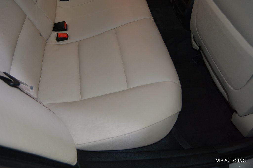 2011 BMW 5 Series 528i - 22977749 - 27