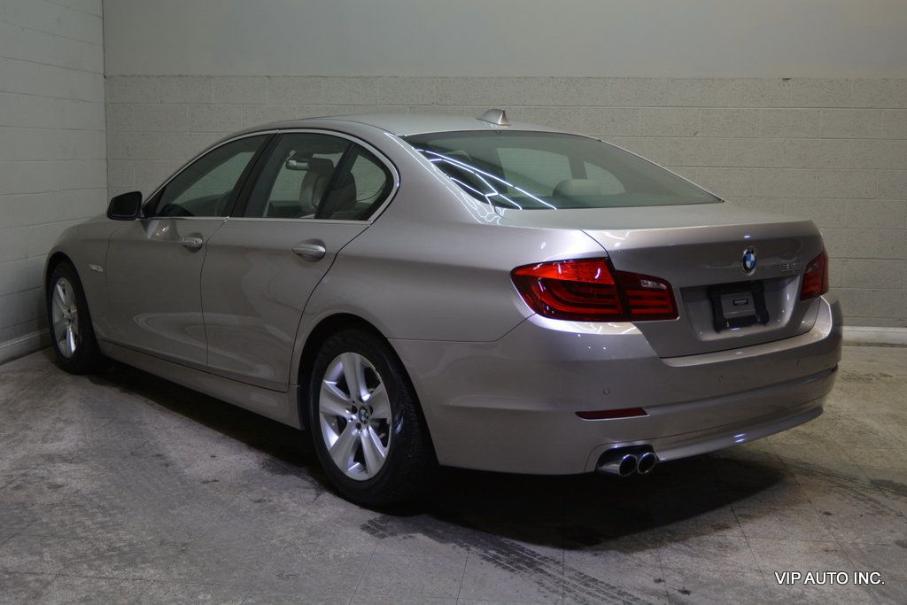 2011 BMW 5 Series 528i - 22977749 - 2