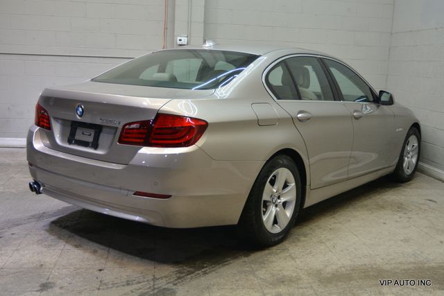 2011 BMW 5 Series 528i - 22977749 - 3