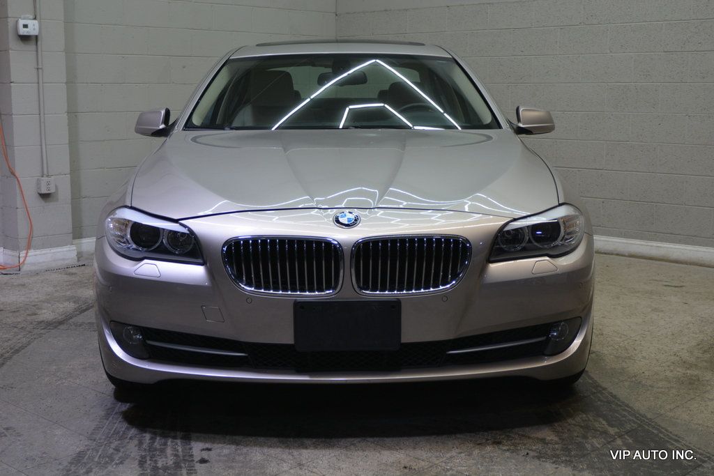 2011 BMW 5 Series 528i - 22977749 - 4