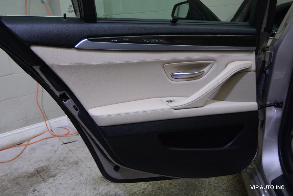 2011 BMW 5 Series 528i - 22977749 - 8