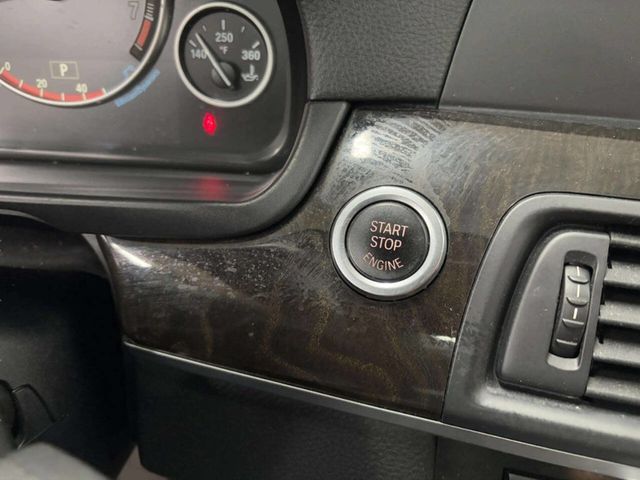 2011 BMW 5 Series 535i - 22951162 - 31