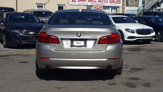 2011 BMW 5 Series 535i xDrive - 18776872 - 4