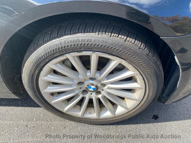 2011 BMW 5 Series 535i xDrive - 22944065 - 13