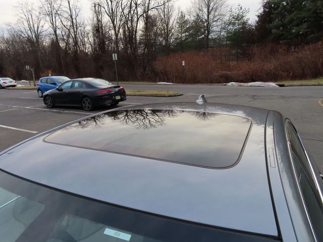 2011 BMW 5 Series 535i xDrive - 22971406 - 19