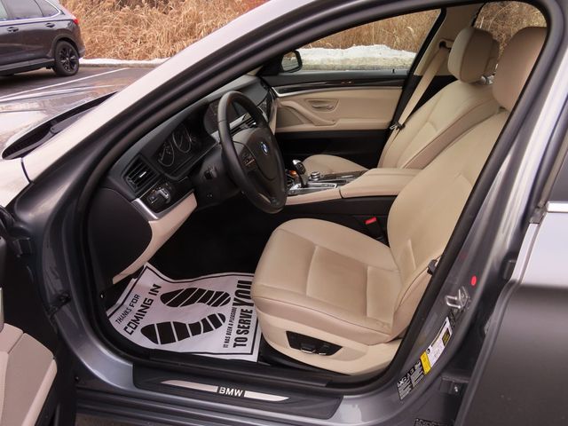 2011 BMW 5 Series 535i xDrive - 22971406 - 20