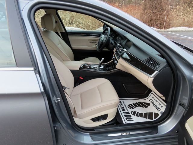 2011 BMW 5 Series 535i xDrive - 22971406 - 23