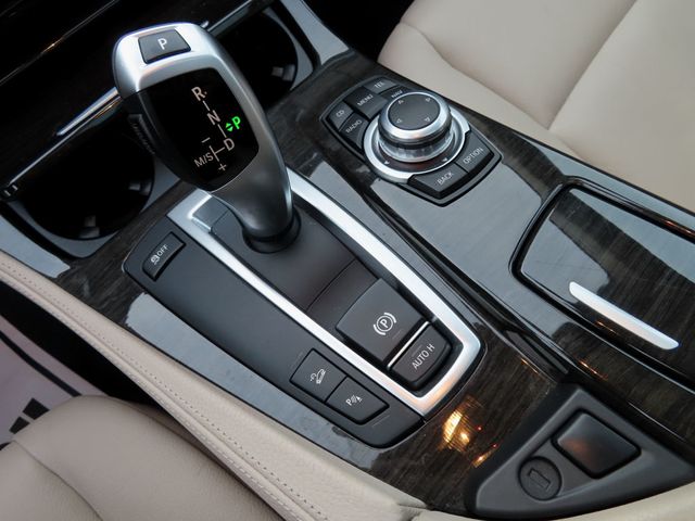 2011 BMW 5 Series 535i xDrive - 22971406 - 36