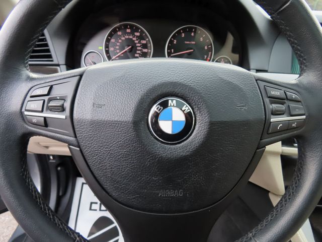 2011 BMW 5 Series 535i xDrive - 22971406 - 39