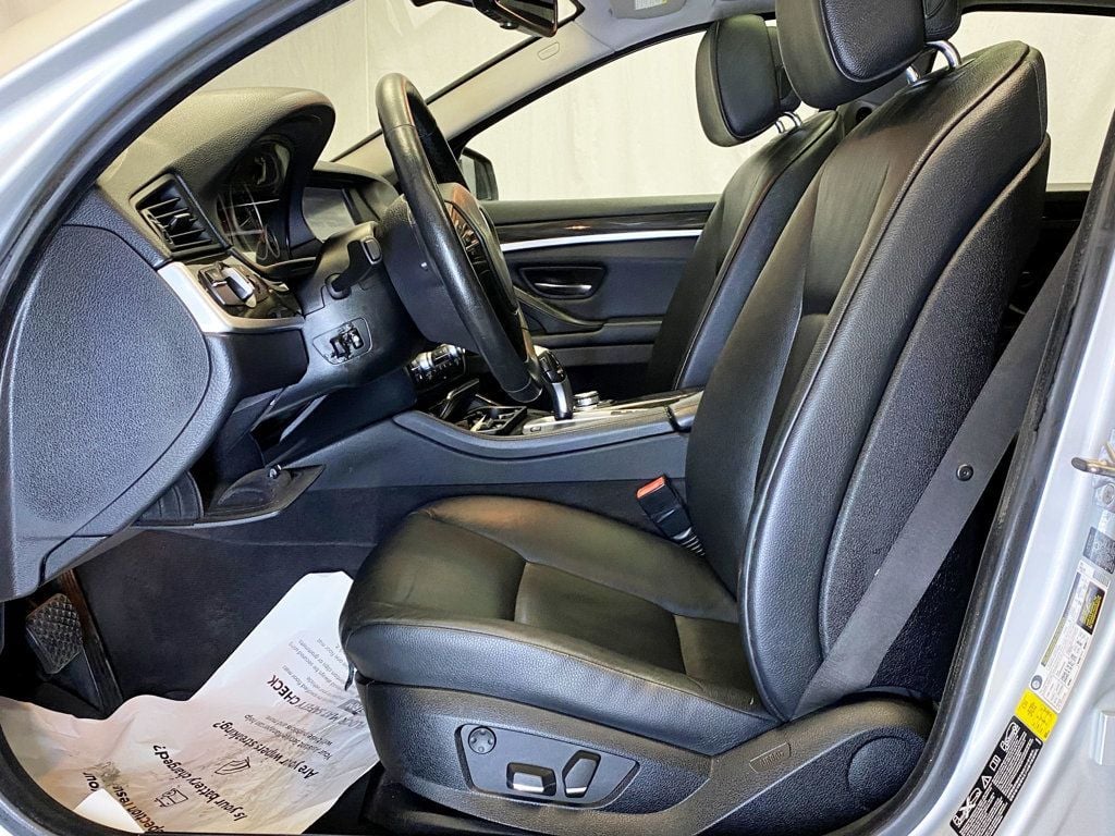2011 BMW 5 Series 535i xDrive - 22926147 - 19