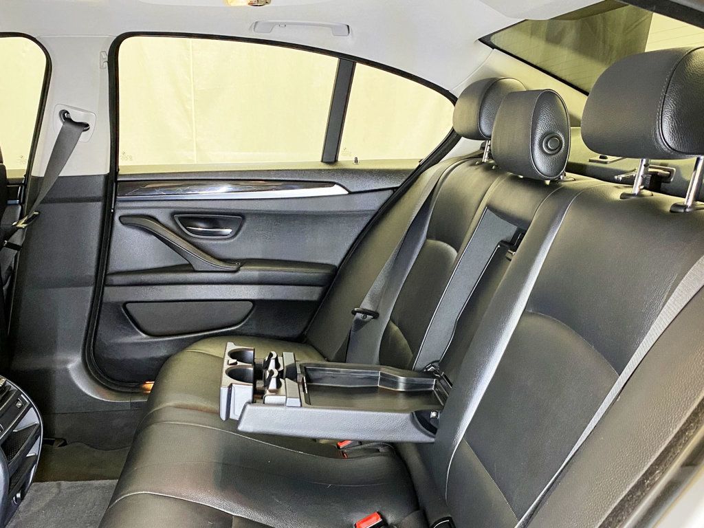 2011 BMW 5 Series 535i xDrive - 22926147 - 50