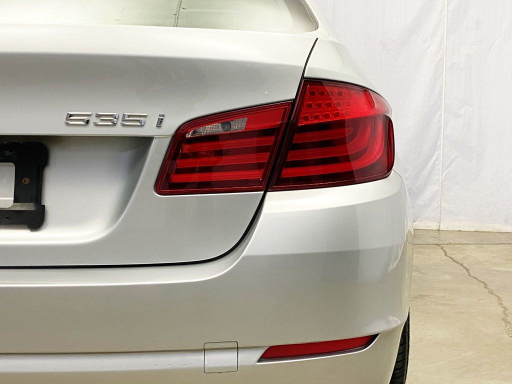 2011 BMW 5 Series 535i xDrive - 22926147 - 7