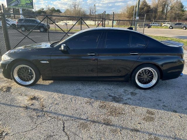 2011 BMW 5 Series 550i - 23047874 - 1