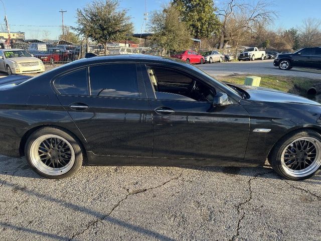 2011 BMW 5 Series 550i - 23047874 - 2