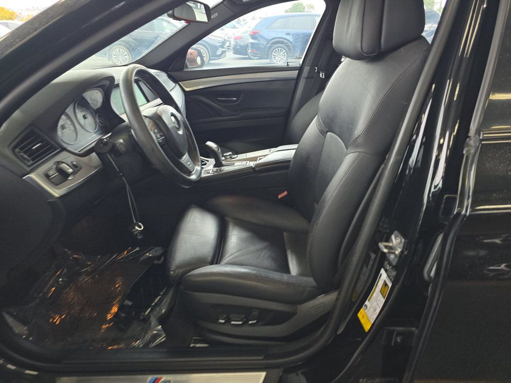 2011 BMW 5 Series 550i - 23008351 - 4
