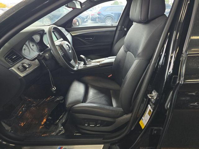 2011 BMW 5 Series 550i - 23008351 - 4