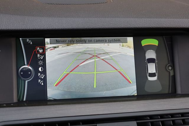 2011 BMW 5 Series 550i - 22960195 - 34