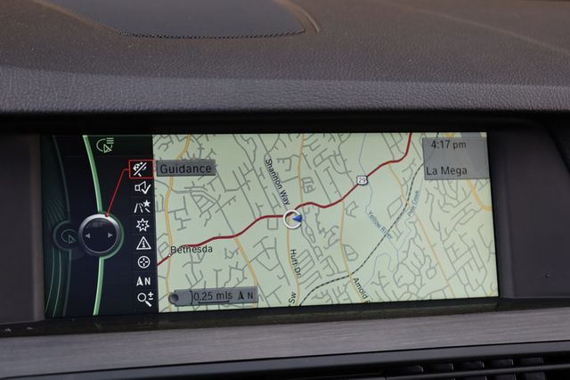 2011 BMW 5 Series 550i - 22960195 - 35