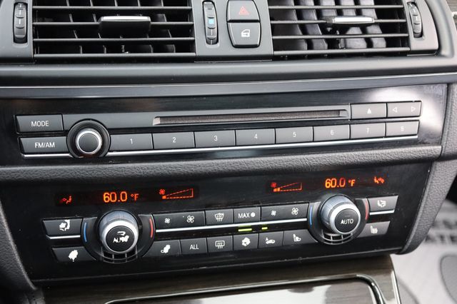 2011 BMW 5 Series 550i - 22960195 - 39