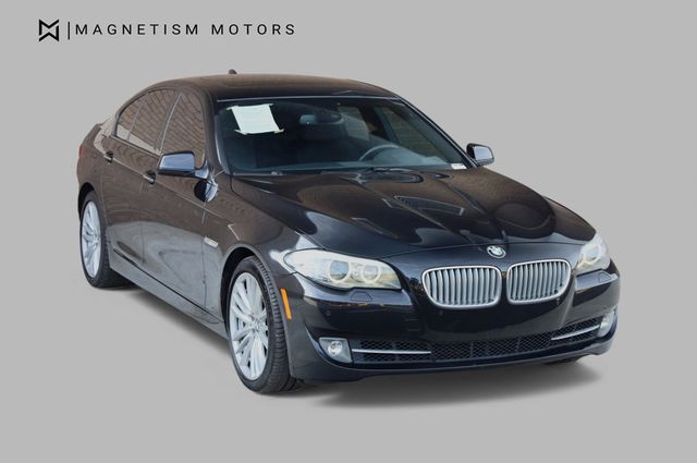 2011 BMW 5 Series 550i - 22960195 - 5