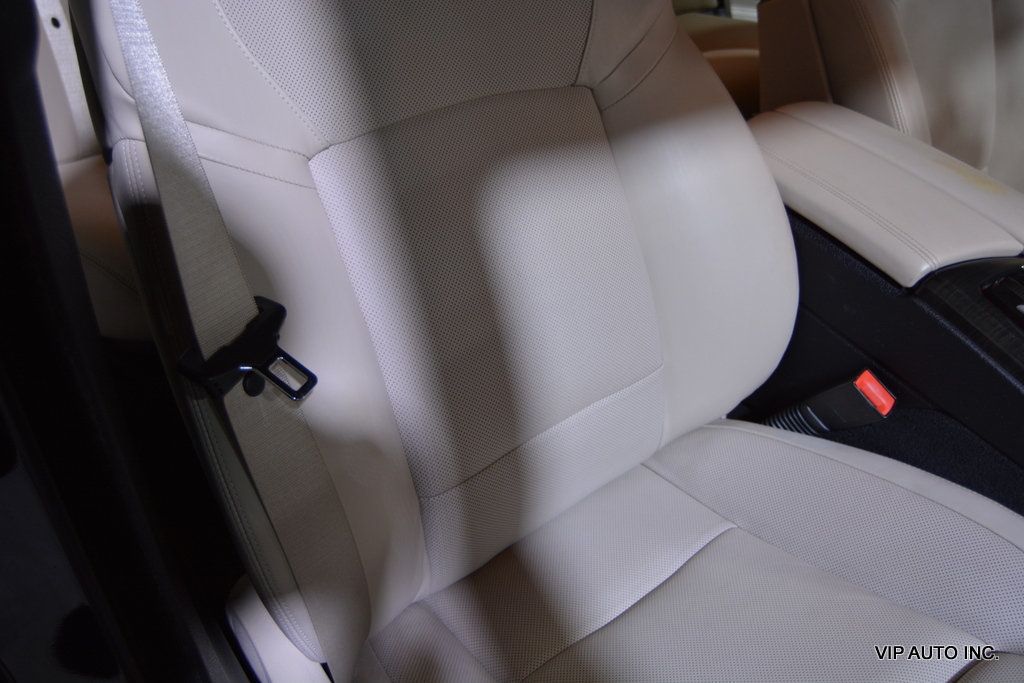 2011 BMW 5 Series 550i - 22866788 - 20