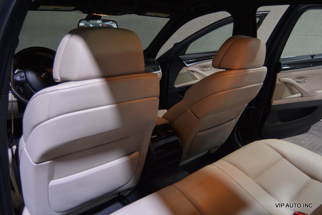 2011 BMW 5 Series 550i - 22866788 - 22