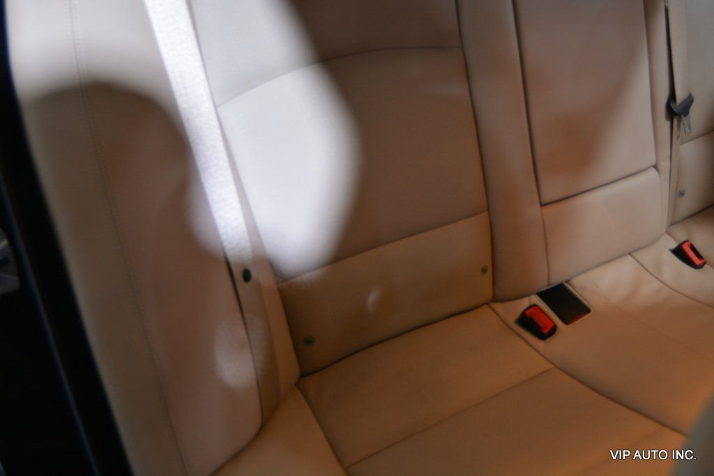 2011 BMW 5 Series 550i - 22866788 - 28