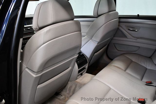 2011 BMW 5 Series 550i xDrive - 22436956 - 11