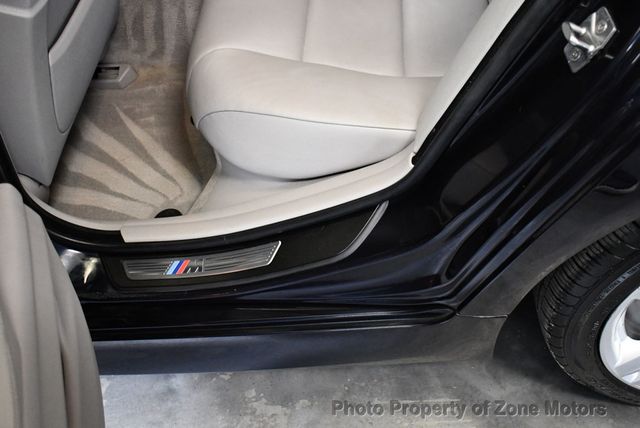 2011 BMW 5 Series 550i xDrive - 22436956 - 12