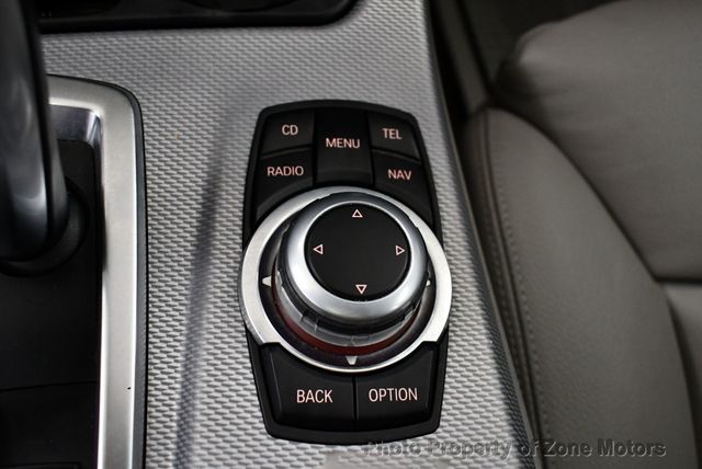 2011 BMW 5 Series 550i xDrive - 22436956 - 33