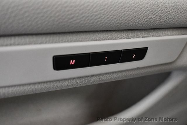 2011 BMW 5 Series 550i xDrive - 22436956 - 47