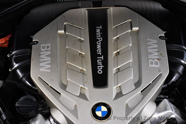 2011 BMW 5 Series 550i xDrive - 22436956 - 50