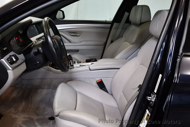 2011 BMW 5 Series 550i xDrive - 22436956 - 5