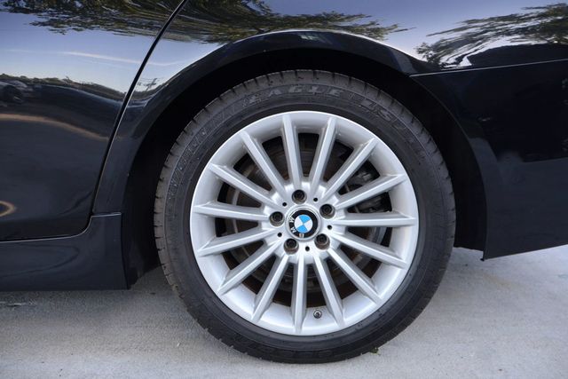 2011 BMW 5 Series CLEAN CARFAX, HID LTS, BACKUP CAM, NAVIGATION, BT!! - 22780876 - 13