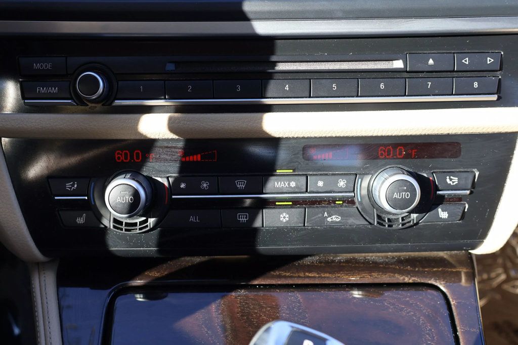 2011 BMW 5 Series CLEAN CARFAX, HID LTS, BACKUP CAM, NAVIGATION, BT!! - 22780876 - 31