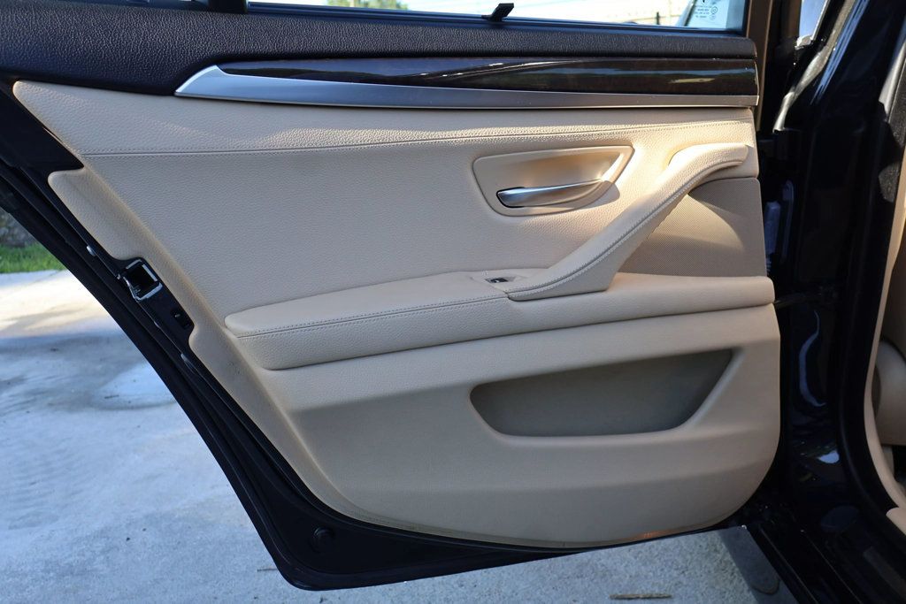 2011 BMW 5 Series CLEAN CARFAX, HID LTS, BACKUP CAM, NAVIGATION, BT!! - 22780876 - 37