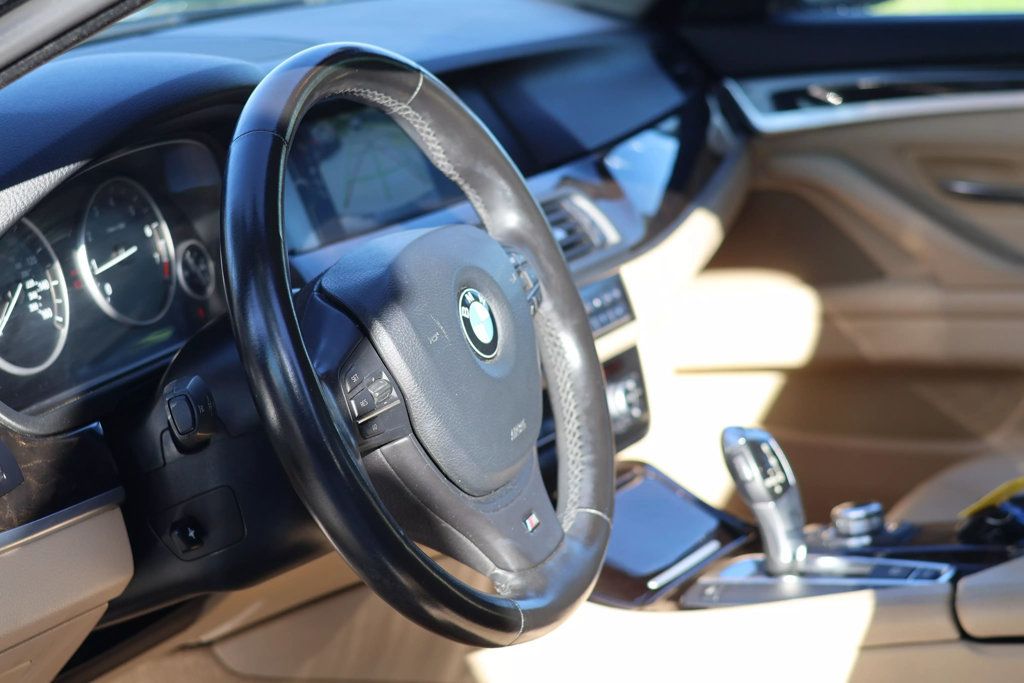 2011 BMW 5 Series CLEAN CARFAX, M SPORT PKG, HID LTS, BACKUP CAM, NAVIGATION, BT!! - 22780876 - 16