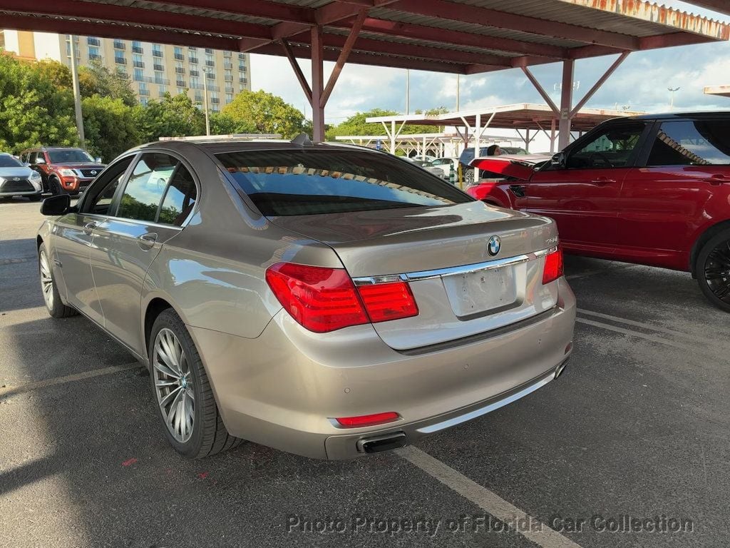 2011 BMW 7 Series 750i - 22957097 - 2