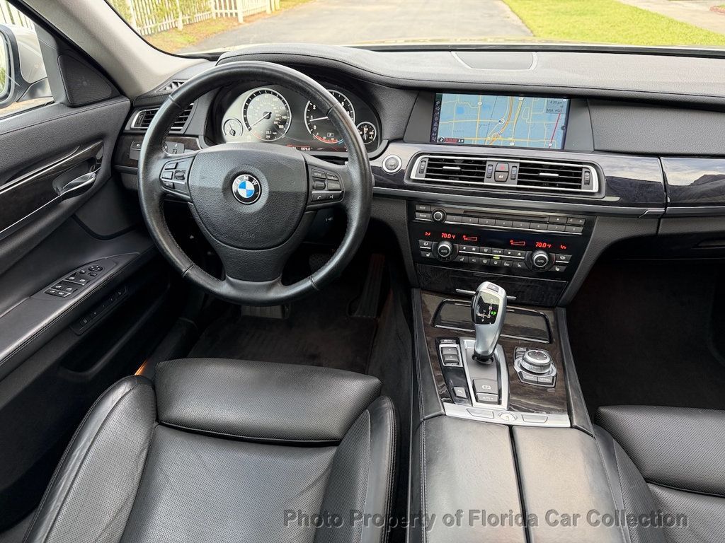 2011 BMW 7 Series 750i Sedan Automatic - 22957097 - 10
