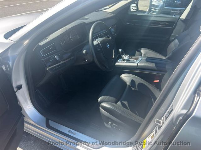 2011 BMW 7 Series 750i xDrive - 23065116 - 6