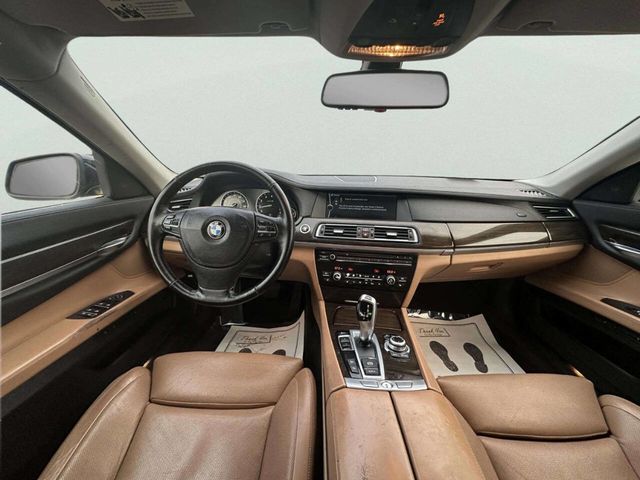 2011 BMW 7 Series 750i xDrive - 22968425 - 15