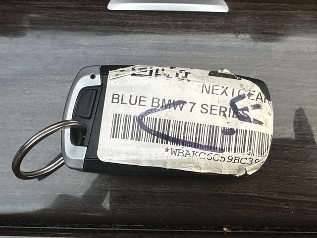 2011 BMW 7 Series 750i xDrive - 22968425 - 30