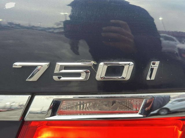2011 BMW 7 Series 750i xDrive - 22968425 - 34