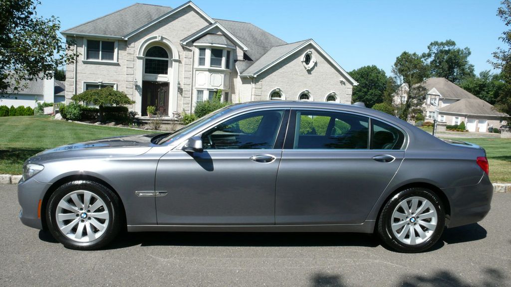 2011 BMW 7 Series 750Li xDrive - 19348062 | Video 1
