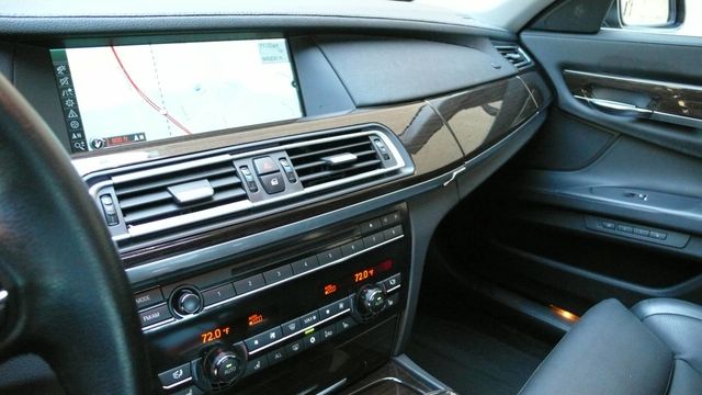 2011 BMW 7 Series 750Li xDrive - 19348062 - 21